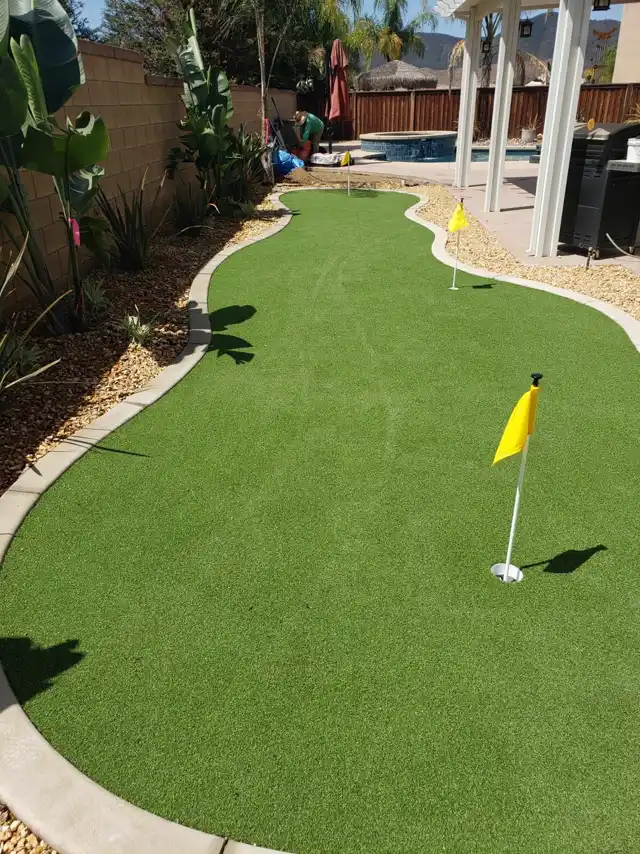 Mirage 85 Putt synthetic turf in a Tucson area yard, photo 3