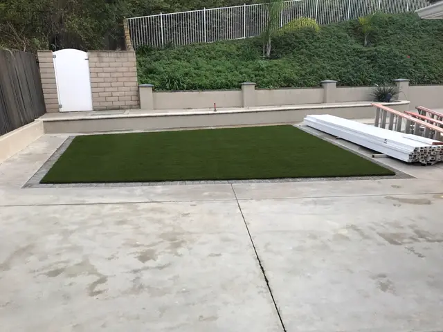 Mirage 94 synthetic turf in a Tucson area yard, photo 11