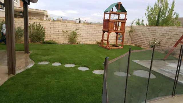 Mirage 94 synthetic turf in a Tucson area yard, photo 15